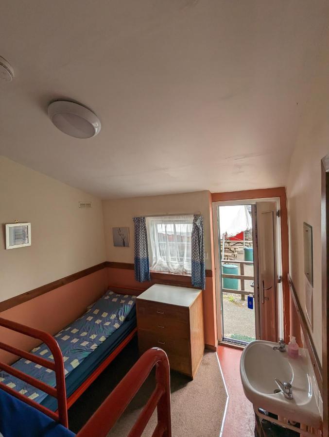 Hostel The Venture Centre Maughold Exterior foto